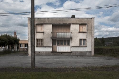 Un vieux HLM décrépi Dans la Creuse en France